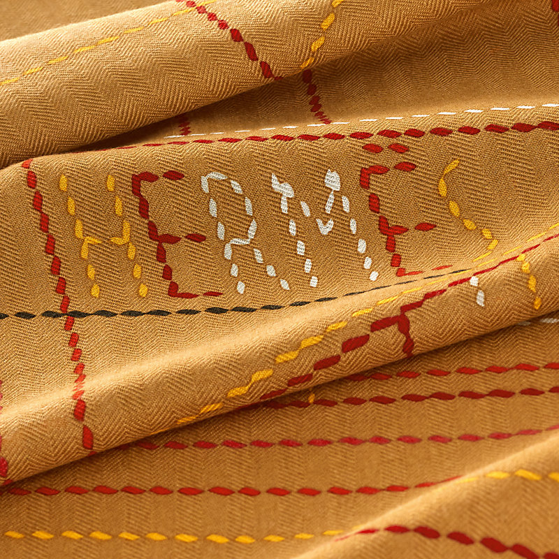 （HERMES）Chale 140 Pique Sellier Pique Sellier shawl 140 | Hermès UK